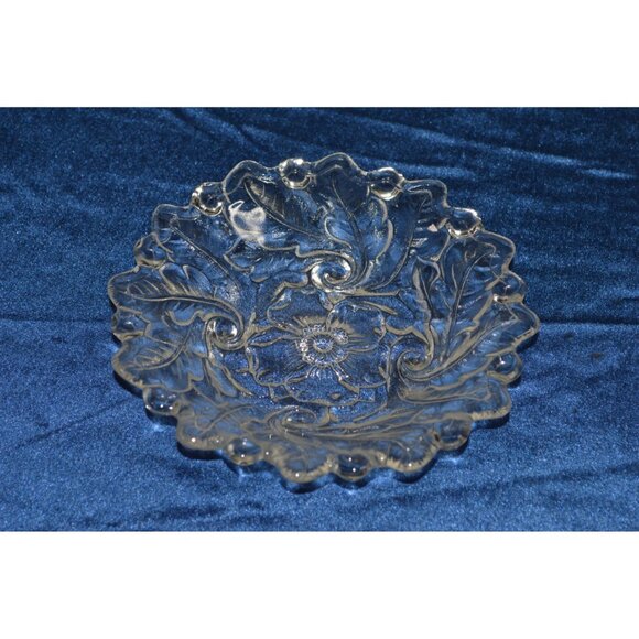 Vintage Indiana Glass Wild Rose Clear Flower Dessert Plate Bowl Dish Tray Leaf - Picture 1 of 5